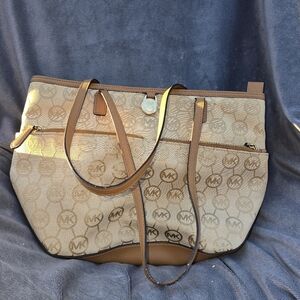 MICHAEL Michael Kors Kempton Signature Medium Pocket Tote Authentic Beige/Camel/